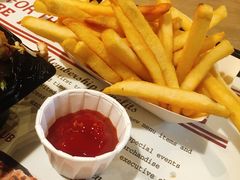 -The Habit Burger Grill 哈比特汉堡(复兴soho店)