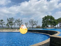 -上海滴水湖皇冠假日酒店