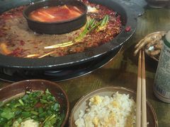 -黄潇洒老火锅(九眼桥宏济巷店)