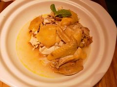 招牌盐蒸鸡-话梅·客家小厨(东门店)