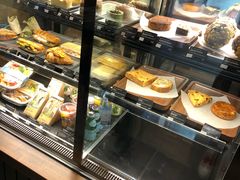 面包甜点陈列柜-星巴克(深圳坪山益田门店)