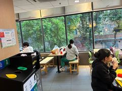 -麦当劳(伟城广场店)