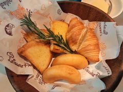 -金海华·赫本时光城市风尚餐厅(现代传媒广场店)