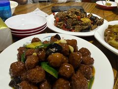 焦溜丸子-红实家常菜(静安里店)