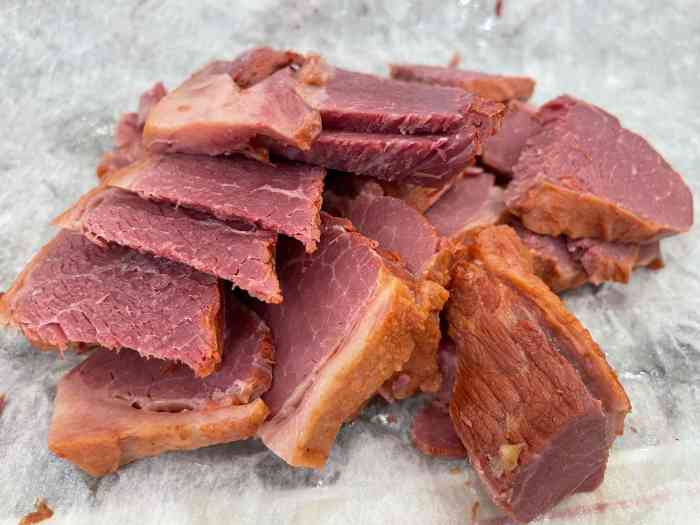 伊鸣腊牛肉-"好久没吃肉丸胡辣汤了,来坊上买腊牛肉的时.