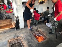 -满記土窑烧鷄波浪山莊
