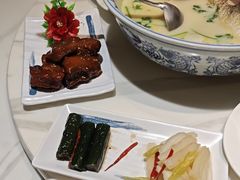 -南京金牛湖巨碗鱼头
