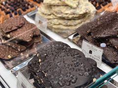 -VENCHI 闻绮(北京国贸商城店)