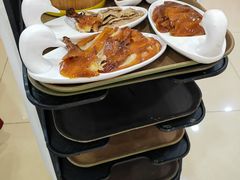 -大鸭梨烤鸭店(金顶街店)
