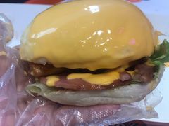 芝士瀑布鸡腿堡堡-前进5路汉堡炸鸡(汉街skp店)