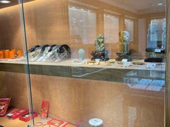 -品真阁华夏典当行(四通桥店)