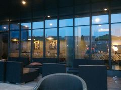 -星巴克(南宁民歌湖店)