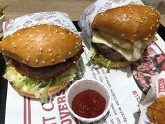-The Habit Burger Grill 哈比特汉堡(爱琴海店)
