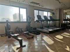 -迈劲健身专业私教(朝青汇店)