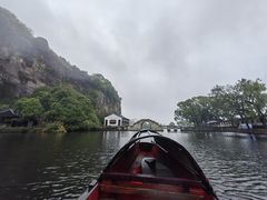 -绍兴东湖风景区