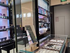 -博士眼镜(沙井京基百纳广场店)
