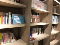 -光海书局(南京东路第一百货店)