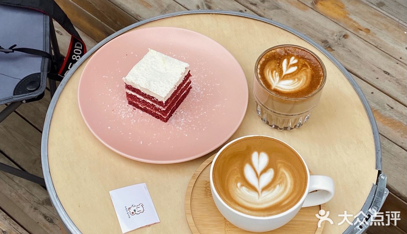 新店派送🪐 • 随手拍出韩国即视感的Cafe