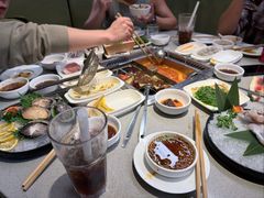 -海底捞火锅(新松江路生日主题店)