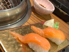 三文鱼寿司-黑牛の店·和牛烧肉(合生汇店)