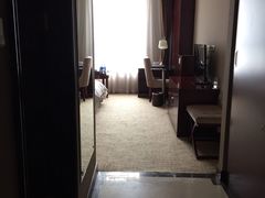 -锦龙国际酒店(天津奥体中心华苑地铁站店)