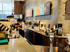 自助取餐区-星巴克(凯德晶萃店)