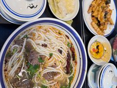 -云阿蛮云南生烫牛肉米线(奉贤路店)