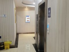 -优伢仕口腔(汽车西站店)