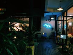 -怪兽咖啡 Monster Cafe