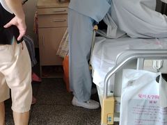 -复旦大学附属华山医院(江苏路分部)