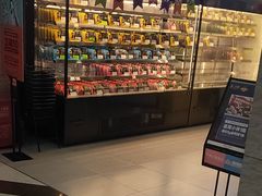 -周黑鸭(武汉汉阳区江城大道永旺店)