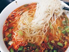 -陇上全荟兰州传统牛肉面(延吉路店)