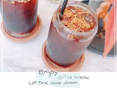 -red donkey coffee