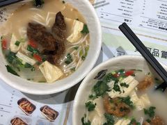 鲜鱼汤鱼饼米线-凯峰鱼汤米线(金利達店)