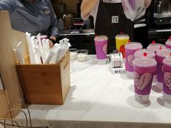 -奈雪的茶(湖滨银泰in77C区PRO店)