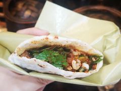 -曾笼笼牛肉饼