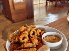 -ROAST coffee & eatery