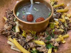 干锅牛肉-牛喵喵铜锅牛肉馆