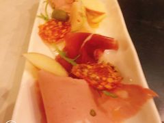 -WOLFGANG PUCK KITCHEN & BAR(迪士尼小镇店)