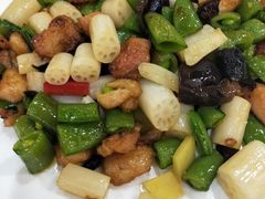 鸡粒川辣炒藕心-金苑海鲜酒家(新港中路店)