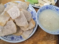 老北京炸灌肠-门框胡同百年卤煮(新街口店)