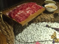 -慢丽江·云南野生菌土鸡锅(西山店)