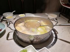 -左庭右院鲜牛肉火锅(浦江欢乐颂店)