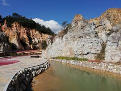-彩色沙林风景区
