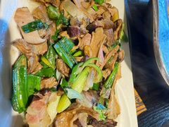 腊肉炒青杠菌-老号尤兔头(幸福店)