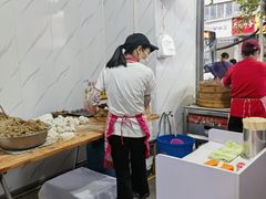 -严氏重油烧麦(民权路店)