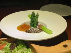 绿芦笋黎麦柚玛火腿鱼籽-鹿萤季·营地小馆(皇后公园店)