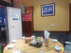 -富正毅三下锅(体育馆店)