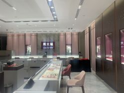 -周大福CHOW TAI FOOK(浦东八佰伴店)