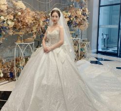 -纯色时光婚纱艺术馆WHITE